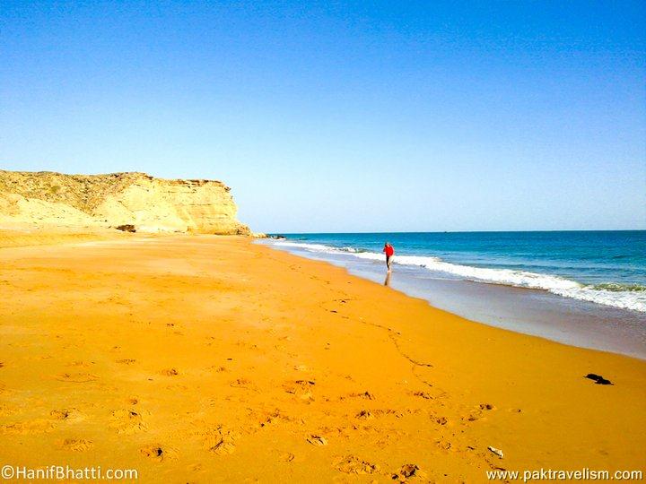 Daran Beach, Jiwani.