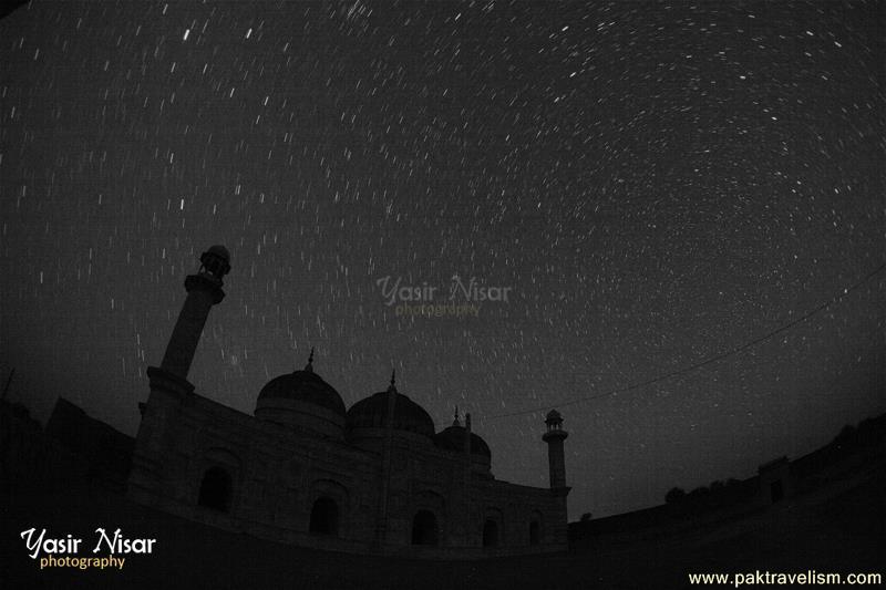 Derawar Fort Masjid At Night