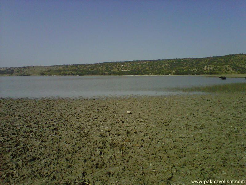 Khabeki Lake, Soon Valley